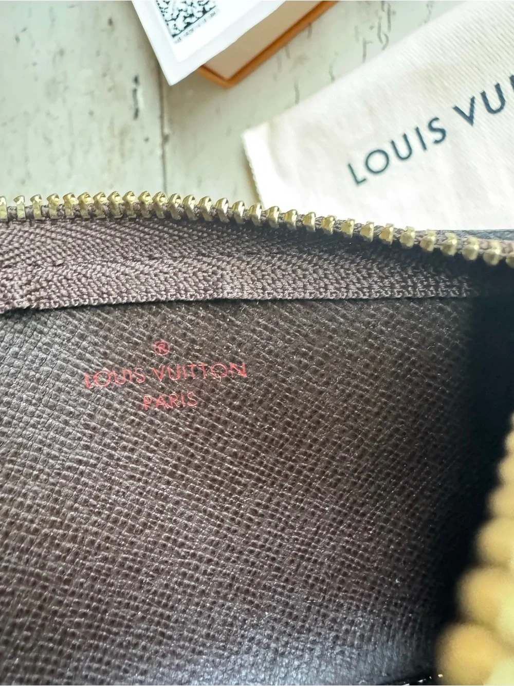 Louis Vuitton Damier Ebene Cles Key Pouch Small Zip Card & Coin Pouch